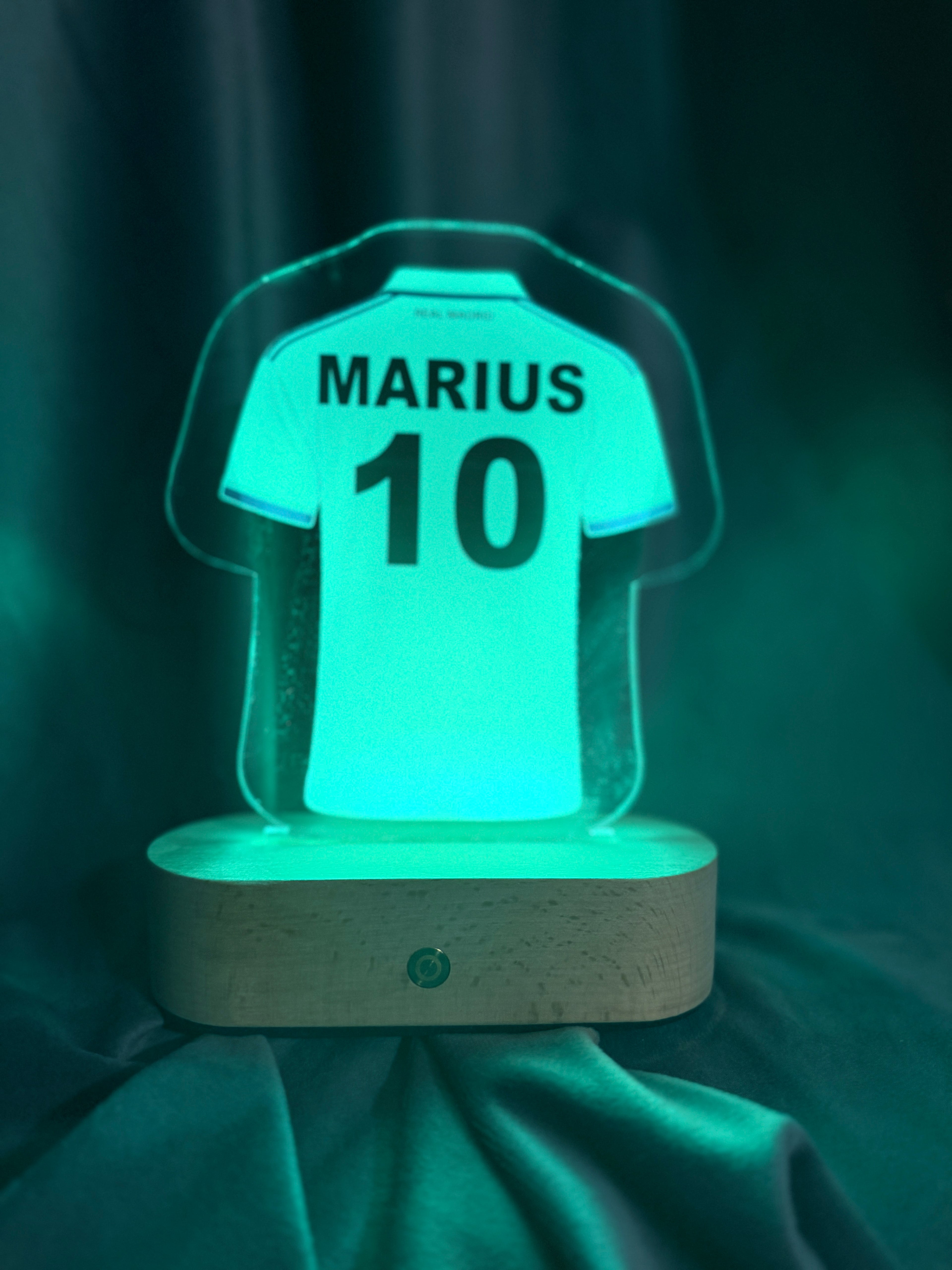 Lampa LED 3D  -  Tricou REAL MADRID